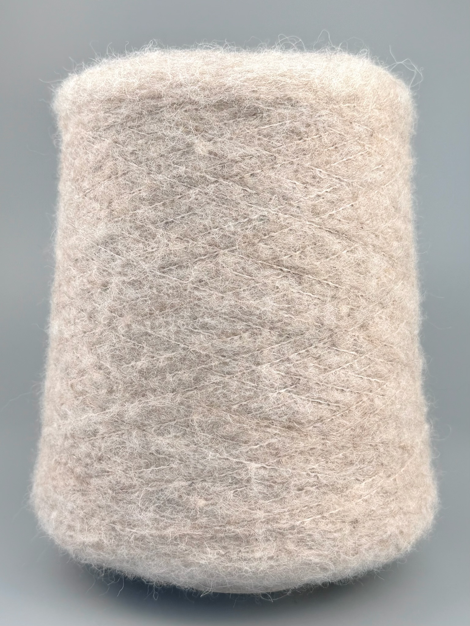 The Royal Collection Flan Brushed NM 4.000 – Baby Alpaca Merino col. Beige 1950 foto 2